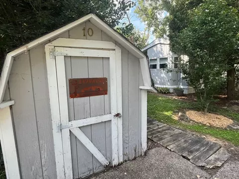 1009 Bay Rd #10, Mchenry, IL 60051 photo 21