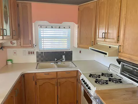 1009 Bay Rd #10, Mchenry, IL 60051 photo 8