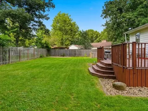 Exterior - 1021 Myrtle Ave, Dixon, IL 61021 photo 5 of 6