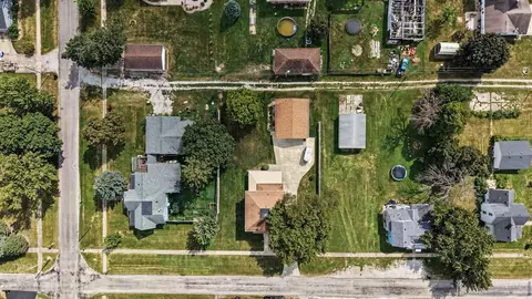 View/Area - 411 E Cherry St, Chatsworth, IL 60921 photo 2 of 3