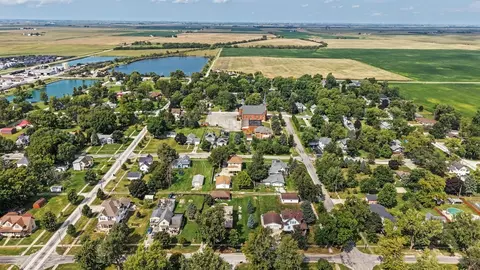 View/Area - 411 E Cherry St, Chatsworth, IL 60921 photo 3 of 3