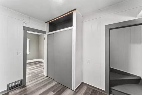 Entry Way - 417 48th St, Moline, IL 61265 photo 1 of 2