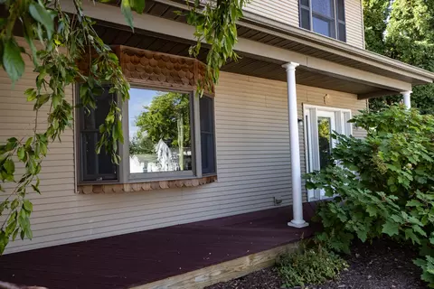 Exterior - 101 W Chippewa St, Dwight, IL 60420 photo 3 of 4