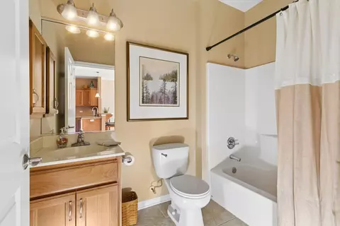 Bath - 3659 193rd Pl, Lansing, IL 60438 photo 1 of 2