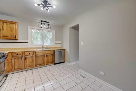 Kitchen - 128 Sherman St, Bartlett, IL 60103 photo 3 of 3