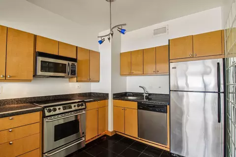 Kitchen - 175 E Delaware Pl #5721, Chicago, IL 60611 photo 2 of 4