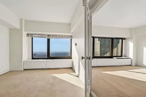 Bedroom - 175 E Delaware Pl #5721, Chicago, IL 60611 photo 1 of 4