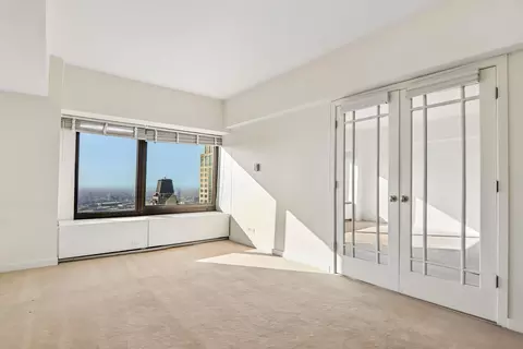 Living - 175 E Delaware Pl #5721, Chicago, IL 60611 photo 4 of 5