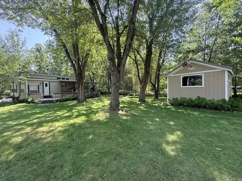 29-29 Woodhaven Lks, Sublette, IL 61367