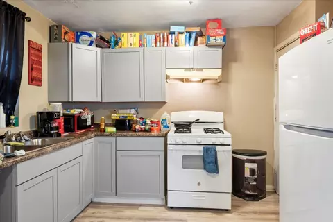 Kitchen - 735 E 105th Pl, Chicago, IL 60628 photo 1 of 1