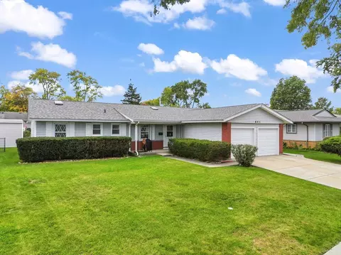 641 Clearmont Dr, Elk Grove Village, IL 60007