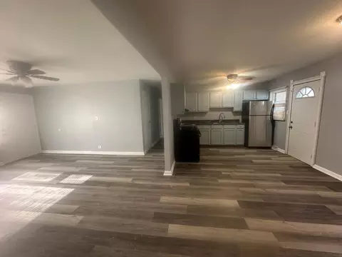 Living - 15404 Maple Ln, Markham, IL 60428 photo 3 of 4