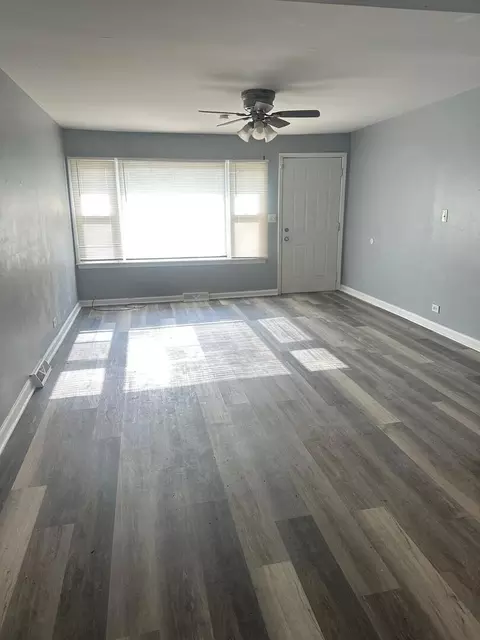 Living - 15404 Maple Ln, Markham, IL 60428 photo 1 of 4