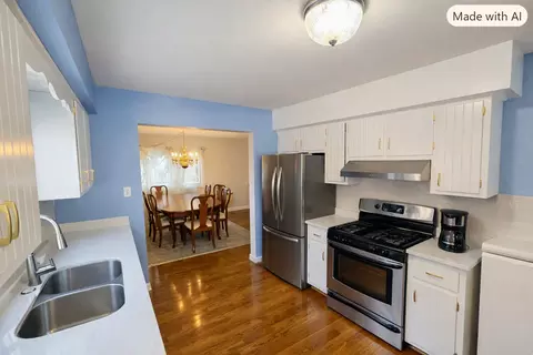 Kitchen - 4927 145th St, Midlothian, IL 60445 photo 1 of 2