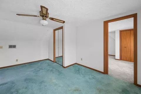 Bedroom - 2421 34th St, Moline, IL 61265 photo 2 of 5