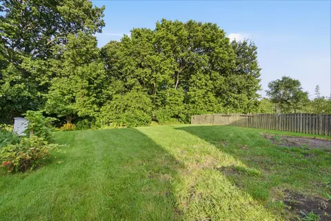 Exterior - 2818 Sun Valley Dr, Plainfield, IL 60586 photo 6 of 6