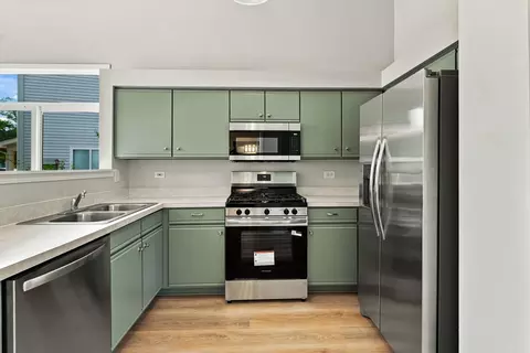 Kitchen - 2818 Sun Valley Dr, Plainfield, IL 60586 photo 1 of 3