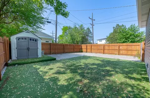 Exterior - 40 W 36th Pl, Steger, IL 60475 photo 2 of 7