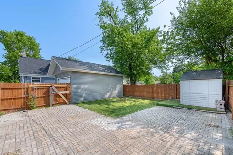 Exterior - 40 W 36th Pl, Steger, IL 60475 photo 4 of 7
