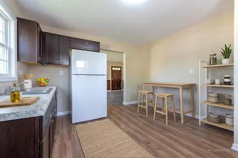Kitchen - 40 W 36th Pl, Steger, IL 60475 photo 2 of 4