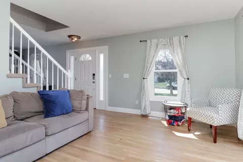 Entry Way - 4 Lexis Ct, Bloomington, IL 61704 photo 2 of 6