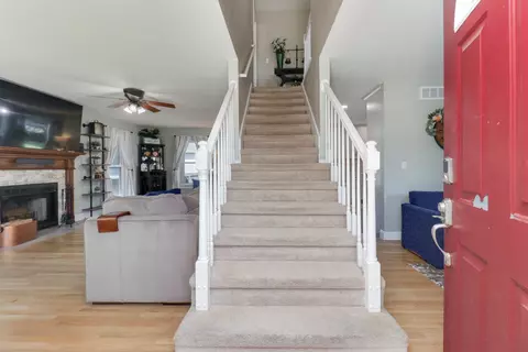 Entry Way - 4 Lexis Ct, Bloomington, IL 61704 photo 1 of 6