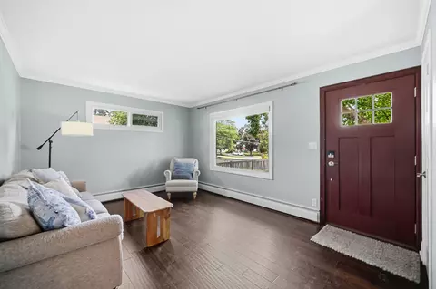 Entry Way - 1106 Sumner St, Wheaton, IL 60189 photo 1 of 1