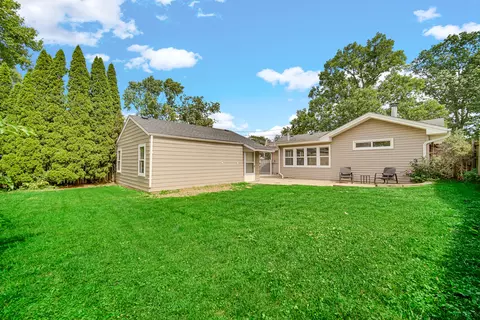 Exterior - 1106 Sumner St, Wheaton, IL 60189 photo 7 of 7