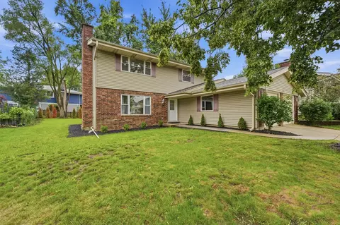 1134 Pinehurst Ln, Schaumburg, IL 60193