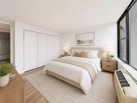 Bedroom - 345 Eastgate Pl #302, Chicago, IL 60616 photo 2 of 5