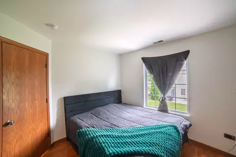 Bedroom - 1441 Levato Ln, Minooka, IL 60447 photo 3 of 4