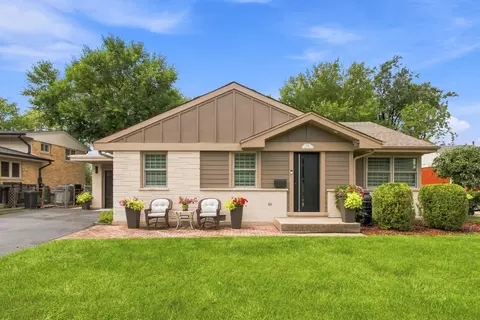 Exterior - 534 E Park Ave, Elmhurst, IL 60126 photo 7 of 8
