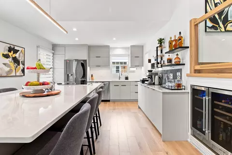 Kitchen - 534 E Park Ave, Elmhurst, IL 60126 photo 5 of 5