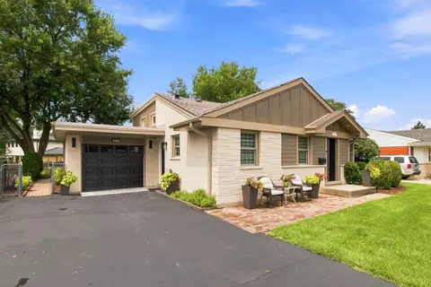 Exterior - 534 E Park Ave, Elmhurst, IL 60126 photo 8 of 8
