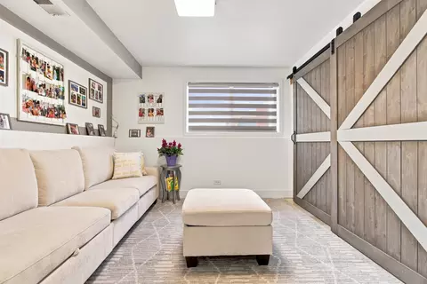 Living - 534 E Park Ave, Elmhurst, IL 60126 photo 2 of 2