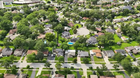 View/Area - 534 E Park Ave, Elmhurst, IL 60126 photo 2 of 4