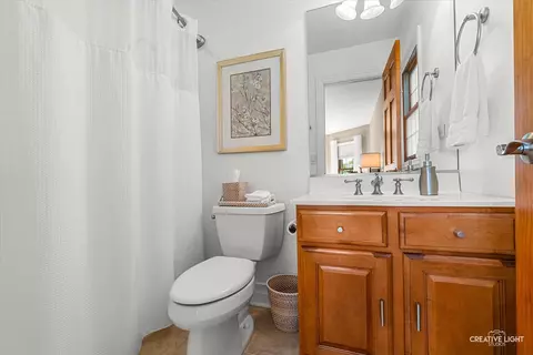 Bath - 11 N600 Hunter Trl, Elgin, IL 60124 photo 6 of 6