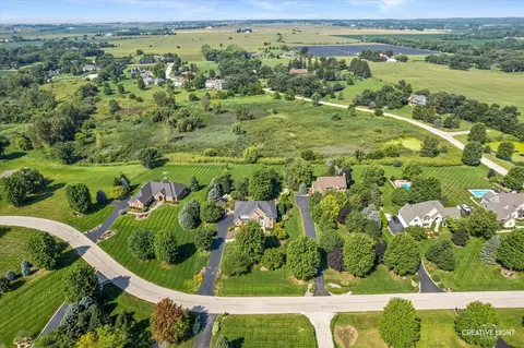 View/Area - 11 N600 Hunter Trl, Elgin, IL 60124 photo 2 of 4
