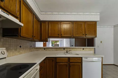 Kitchen - 2917 4th St #0, Moline, IL 61265 photo 7 of 7