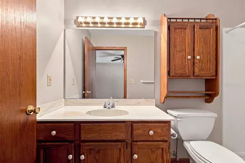 Bath - 2917 4th St #0, Moline, IL 61265 photo 1 of 6
