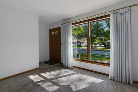 Living - 2917 4th St #0, Moline, IL 61265 photo 3 of 6