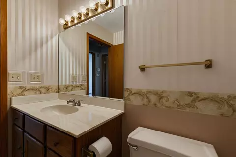 Bath - 2917 4th St #0, Moline, IL 61265 photo 5 of 6