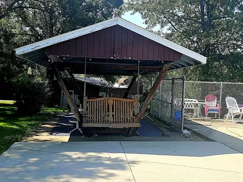 Exterior - 600 Timber Creek Rd, Dixon, IL 61021 photo 8 of 17