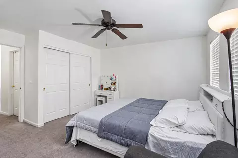 Bedroom - 2157 Rossiter Pkwy, Plainfield, IL 60586 photo 1 of 3