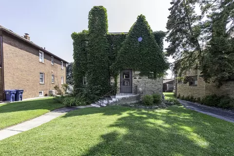 1033 W Atlantic Ave, Waukegan, IL 60085