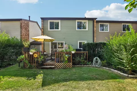 Exterior - 793 Lakeside Circle Dr, Wheeling, IL 60090 photo 8 of 9