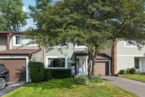Exterior - 793 Lakeside Circle Dr, Wheeling, IL 60090 photo 2 of 9