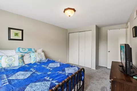 Bedroom - 793 Lakeside Circle Dr, Wheeling, IL 60090 photo 2 of 4