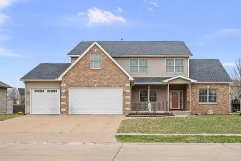 1338 W 61st St, Davenport, IA 52806