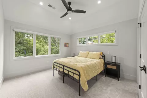 Bedroom - 820 E Franklin Ave, Naperville, IL 60540 photo 4 of 5
